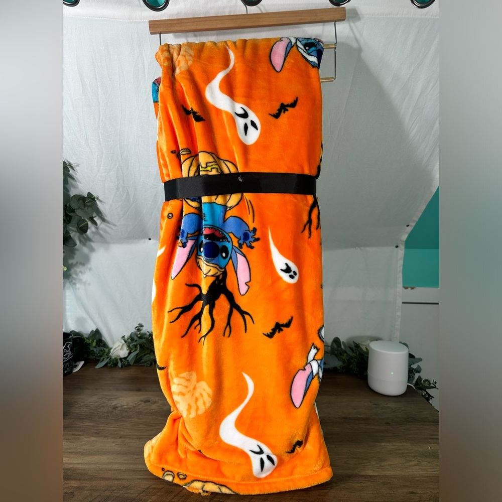 Disney x Stitch Halloween 2 pack throw blankets
